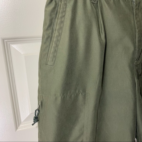 columbia XCO Hiking Shorts Green Pleated Front Relax Fit Bermuda 5 Pockets 34 - Picture 3 of 10